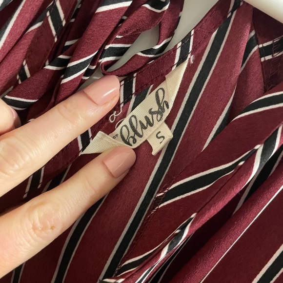 Silky soft jumpsuit - Picture 2 of 8